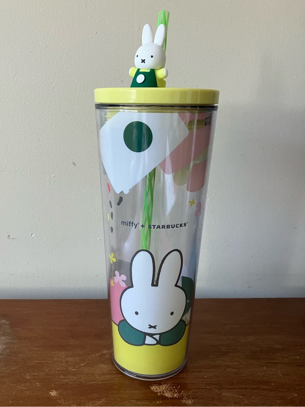 Starbucks X Miffy Cold cup 25oz